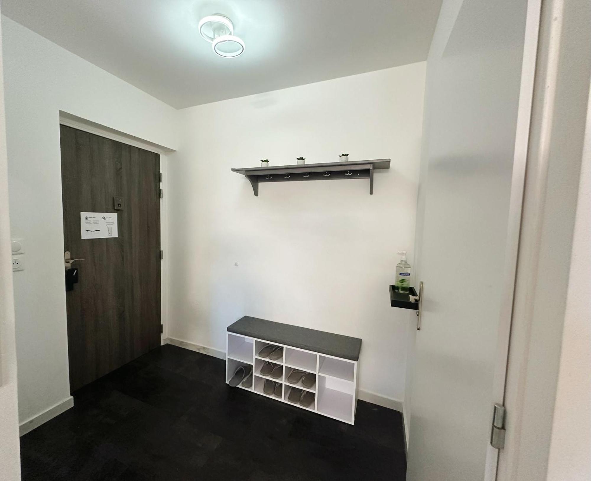Le Lion D'Or - Parking - Netflix - Wifi - Nerf Lägenhet Bussy-Saint-Georges Exteriör bild