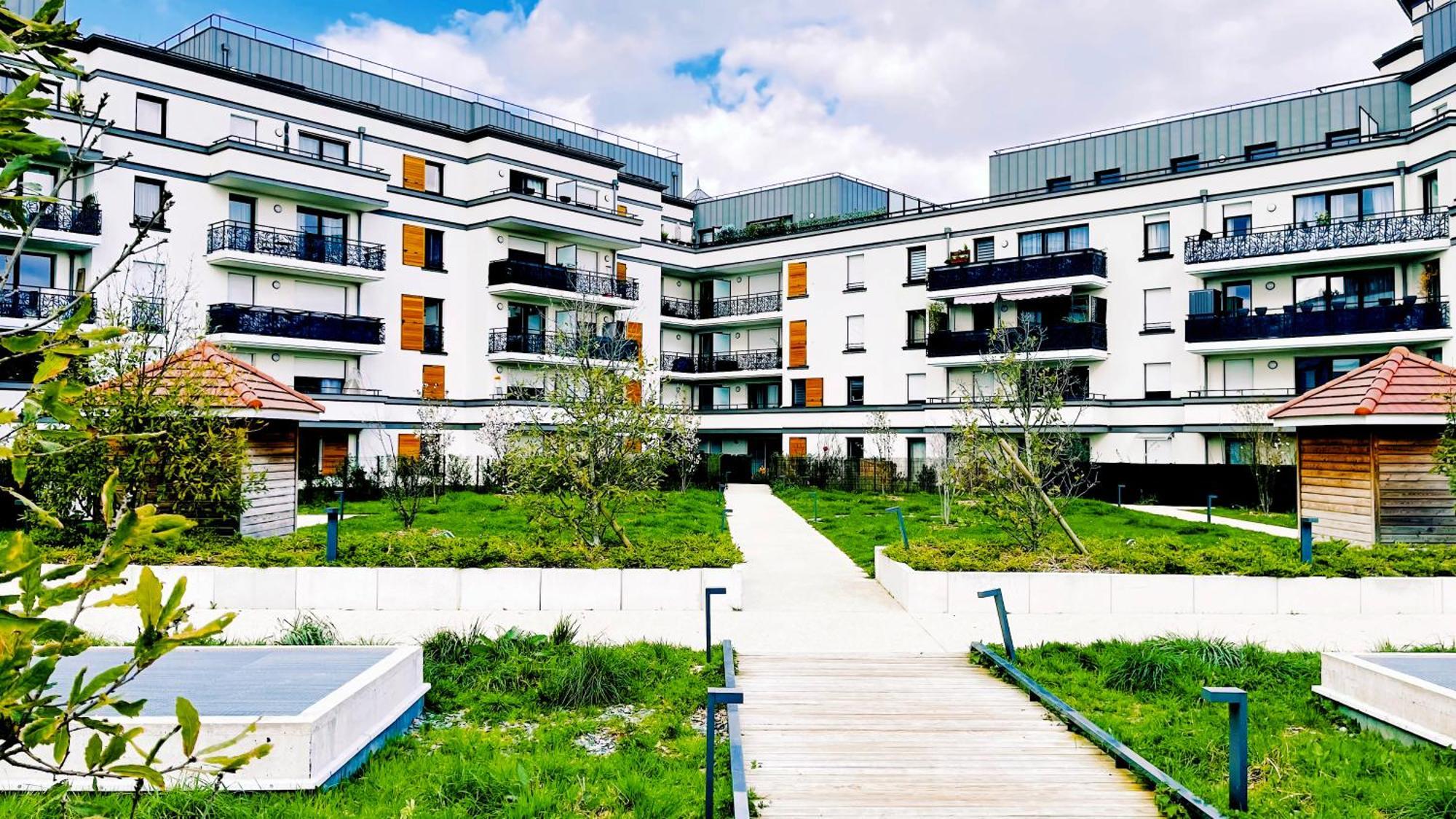 Le Lion D'Or - Parking - Netflix - Wifi - Nerf Lägenhet Bussy-Saint-Georges Exteriör bild